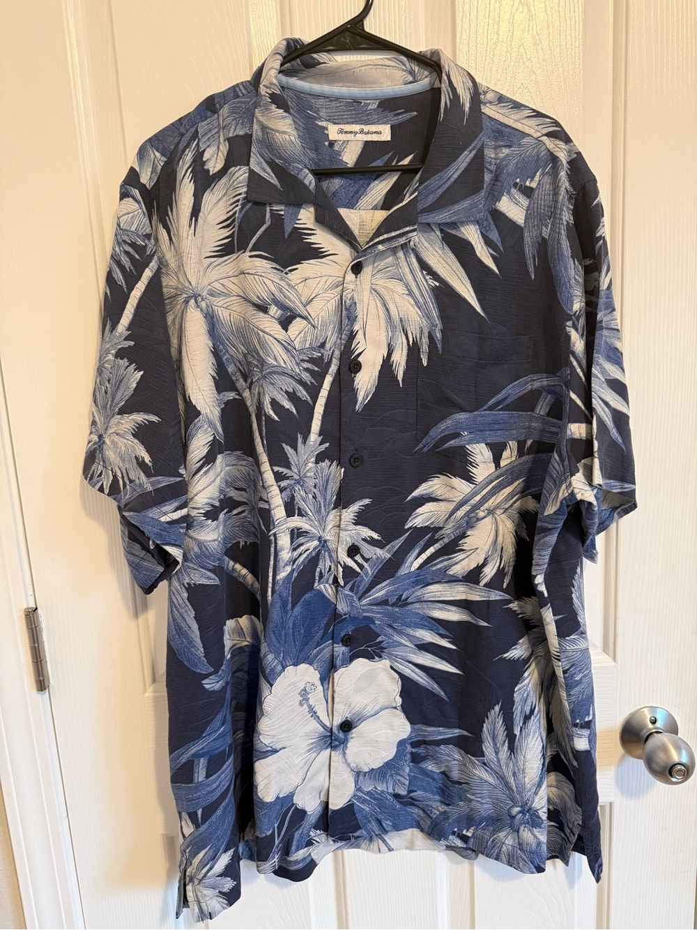 Tommy Bahama Garden of Hope and Courage Camp Shirt Coastline XLT 100% Silk